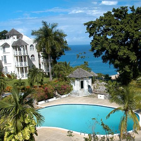 Sky Castles Lägenhet Ocho Rios Exteriör bild